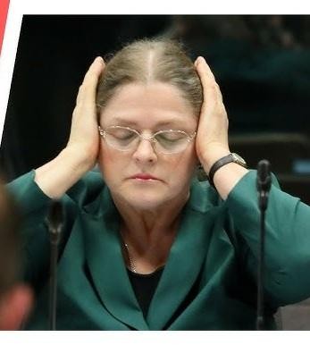 Krystyna Pawłowicz w trakcie pracy zawodowej lub parlamentarnej.