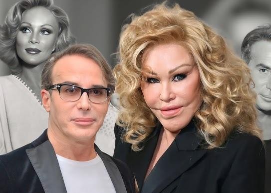 Jocelyn Wildenstein w galerii sztuki, oglądająca dzieło sztuki.