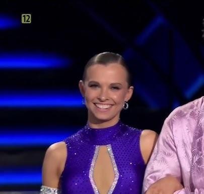 Ola Filipek i Wojtek Kucina tańczący tango na parkiecie 